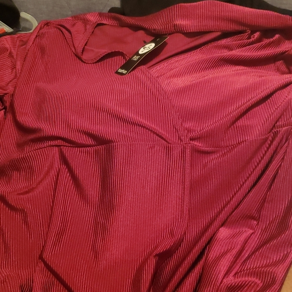 Lottie Wrap Over Slinky in WINE - Picture 2 of 2